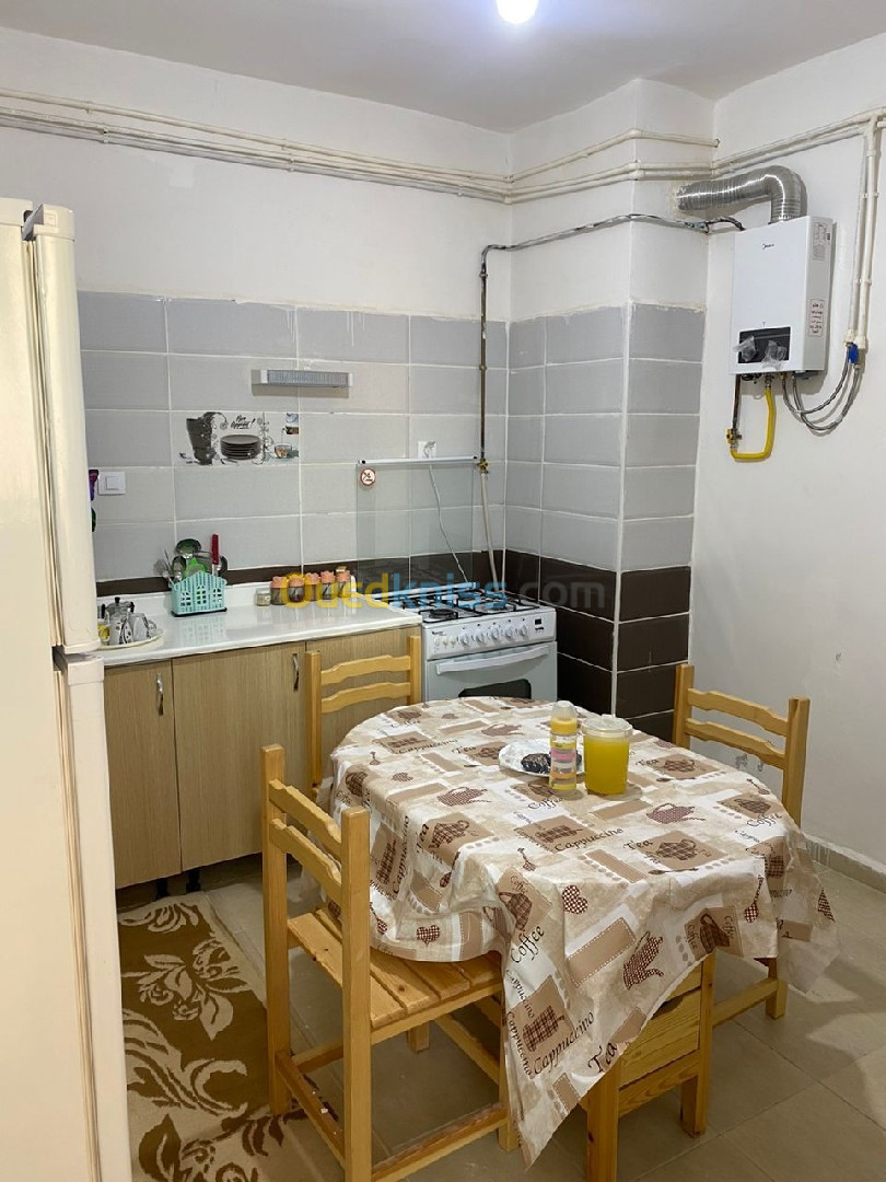 Location vacances Appartement F3 Tipaza Tipaza