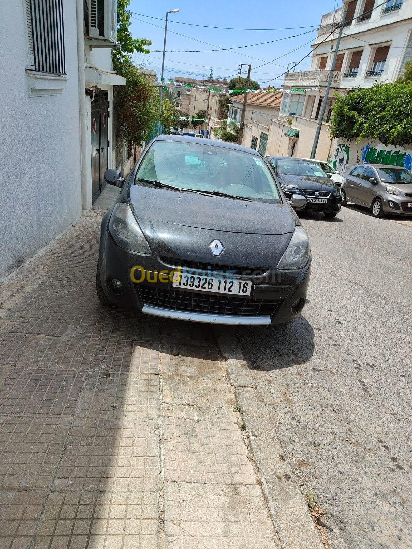 Renault Clio 3 2012 Night and Day