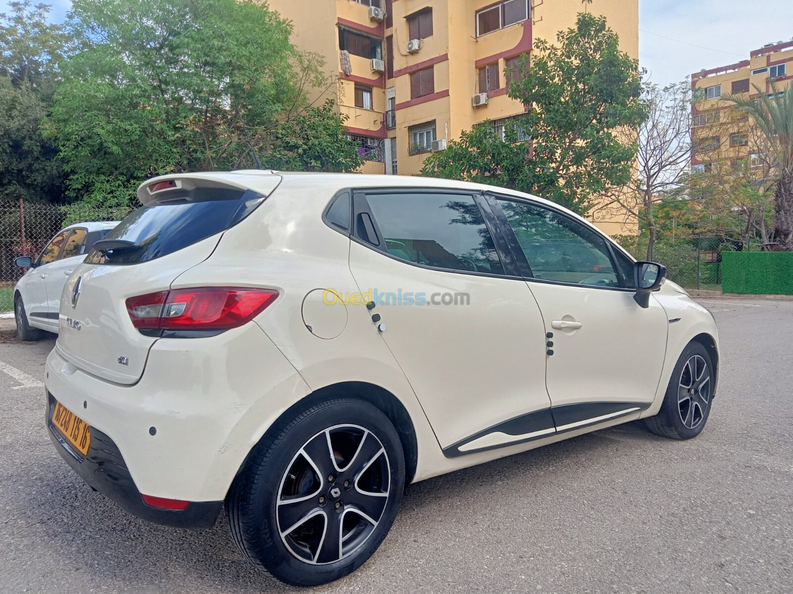 Renault Clio 4 2015 Limited 2