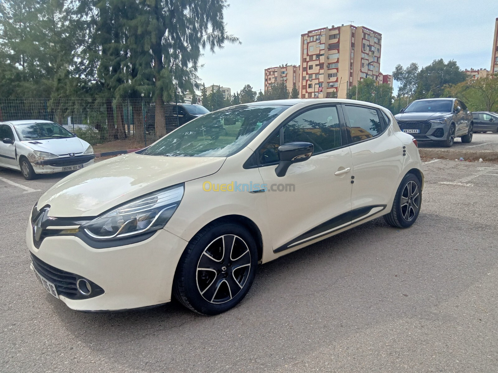 Renault Clio 4 2015 Limited 2