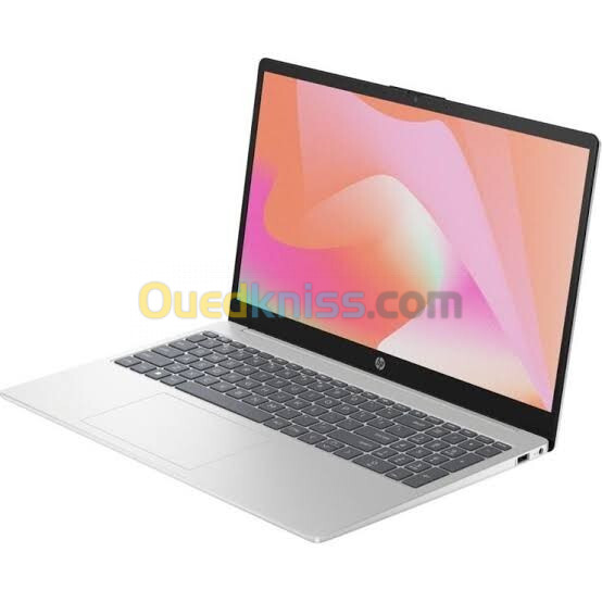 Laptop HP i7 13 ème génération 8gb 512 ssd écran 15.6 full hd