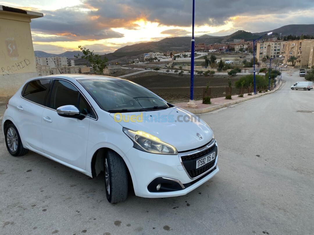 Peugeot 208 2015 Allure Facelift