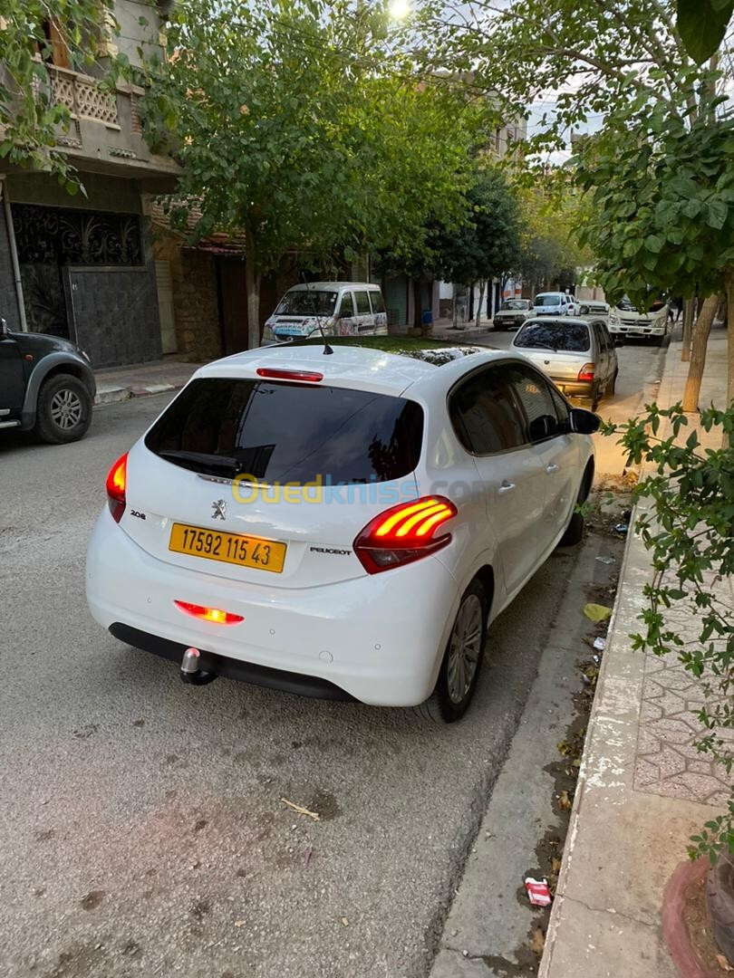 Peugeot 208 2015 Allure Facelift