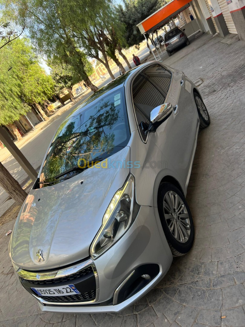 Peugeot 208 2016 Allure Facelift