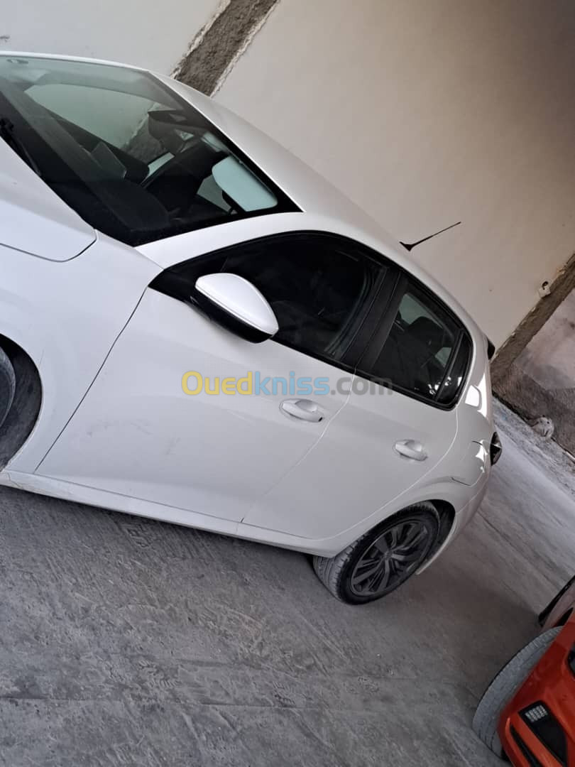 Peugeot 208 2020 Allure