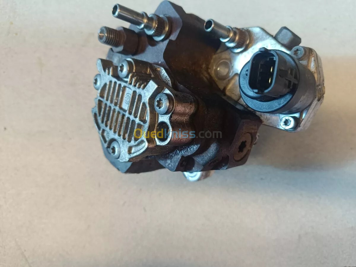 Pompe hp ( injection ) 1.9dci 120