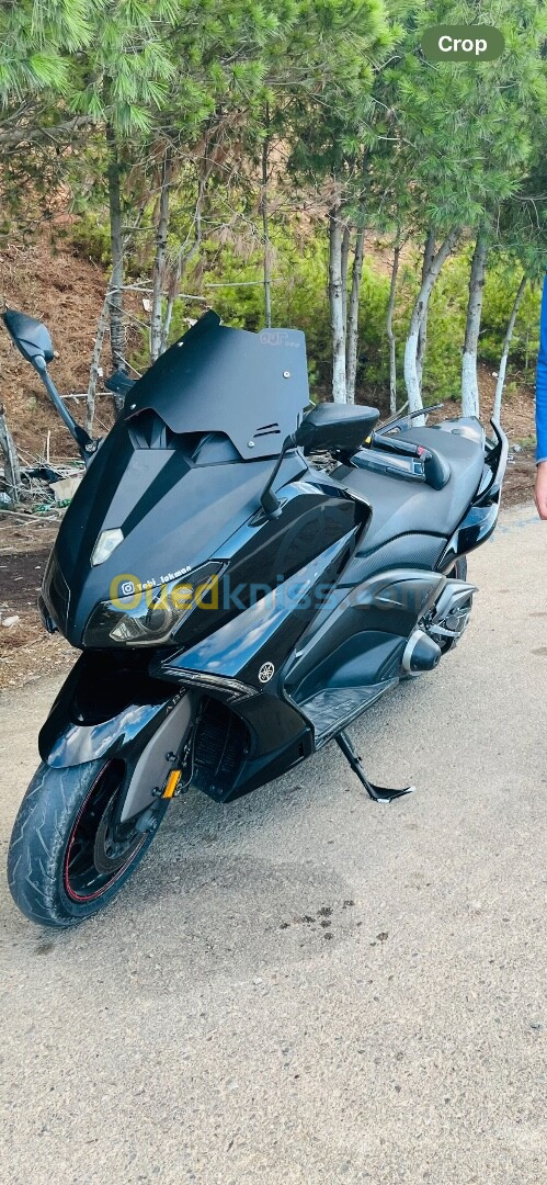 Yamaha Tmax 