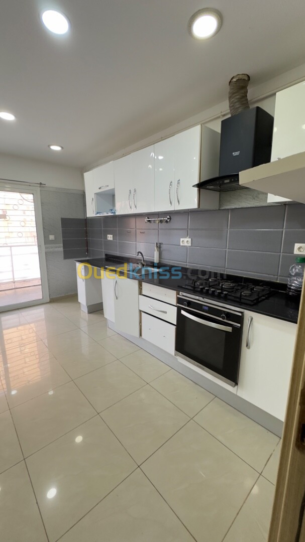 Vente Appartement F3 Oran Bir el djir