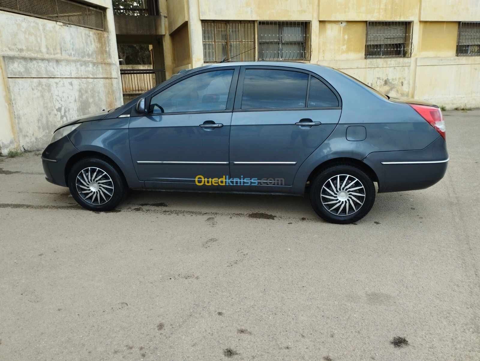 Tata Manza 2016 Indigo