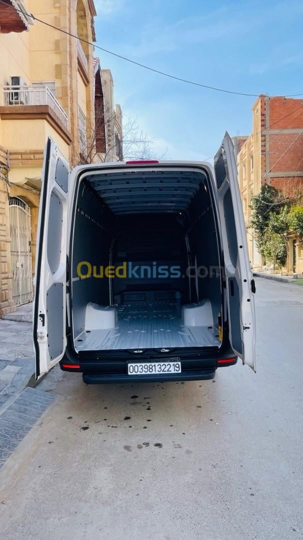 Mercedes SPRINTER 2022