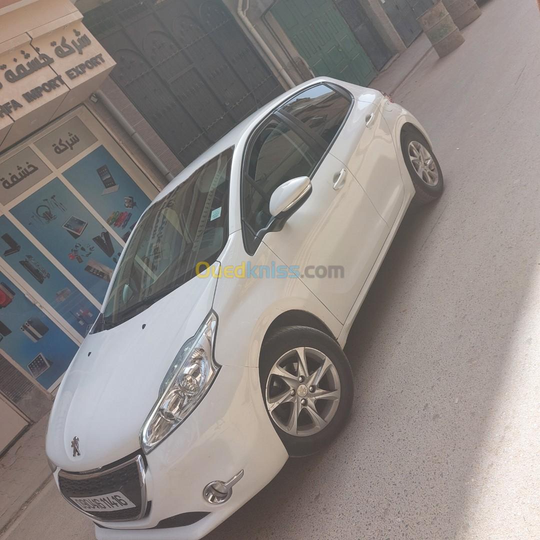 Peugeot 208 2014 208