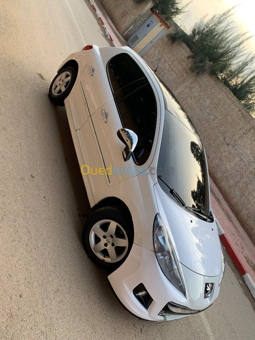 Peugeot 207 2012 Fennec