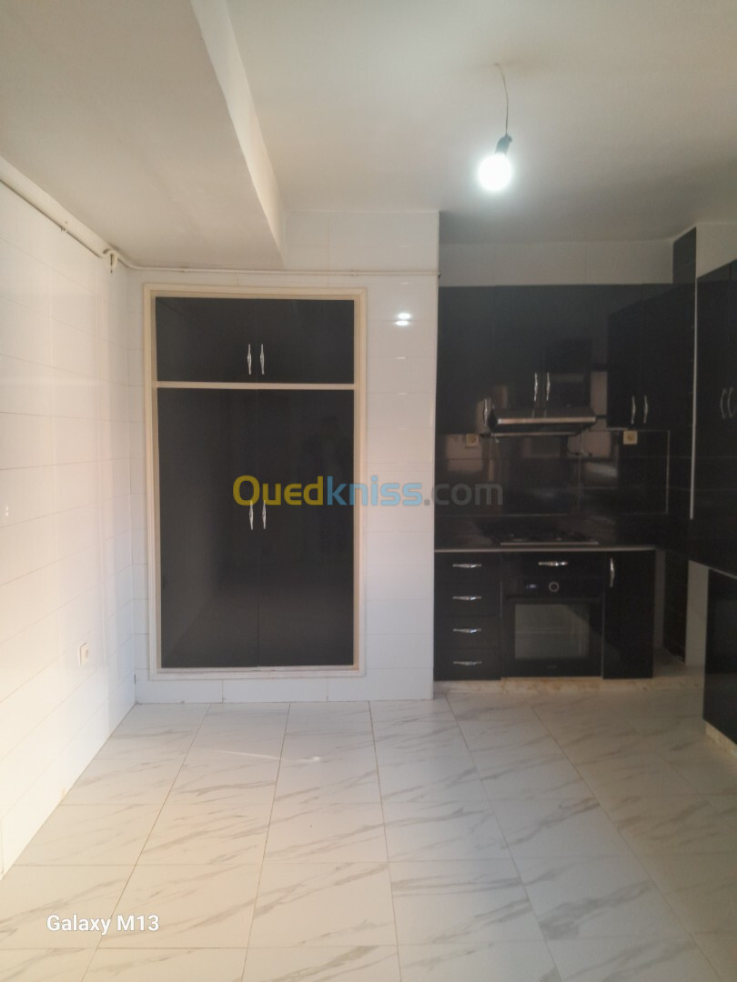 Location Appartement F4 Tipaza Fouka