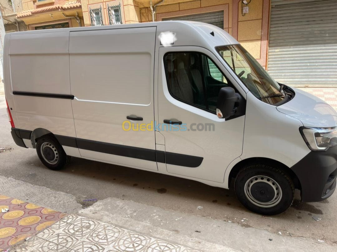 Renault Master 2023 