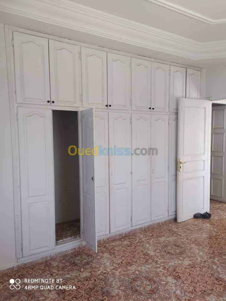 Location Niveau De Villa F4 Oran Bir el djir