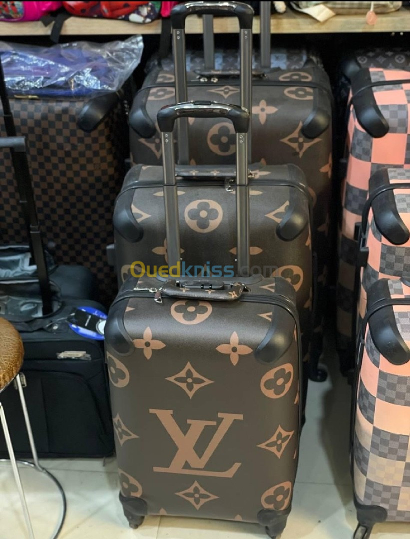  la valise 3 pièces Louis Vuitton 