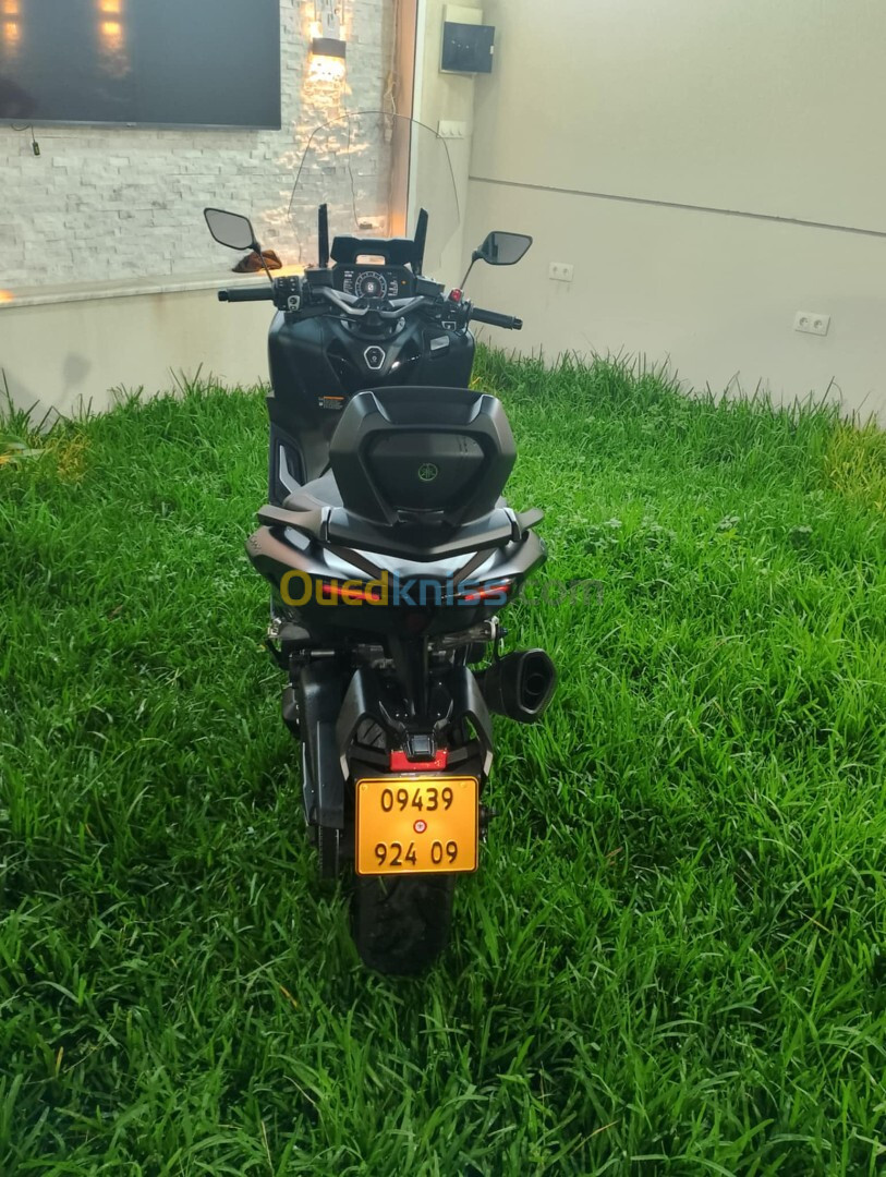 Yamaha TMAX 562 2024