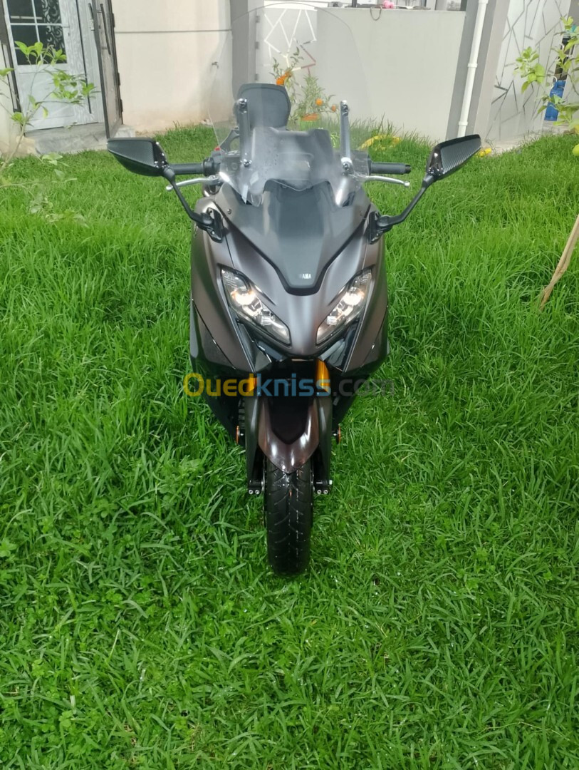 Yamaha TMAX 562 2024