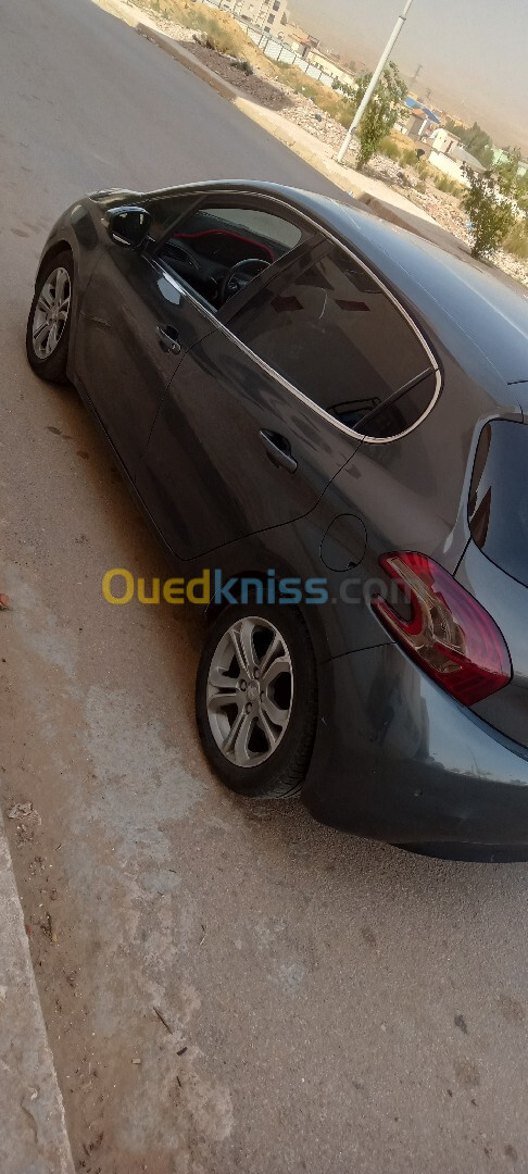 Peugeot 208 2013 208