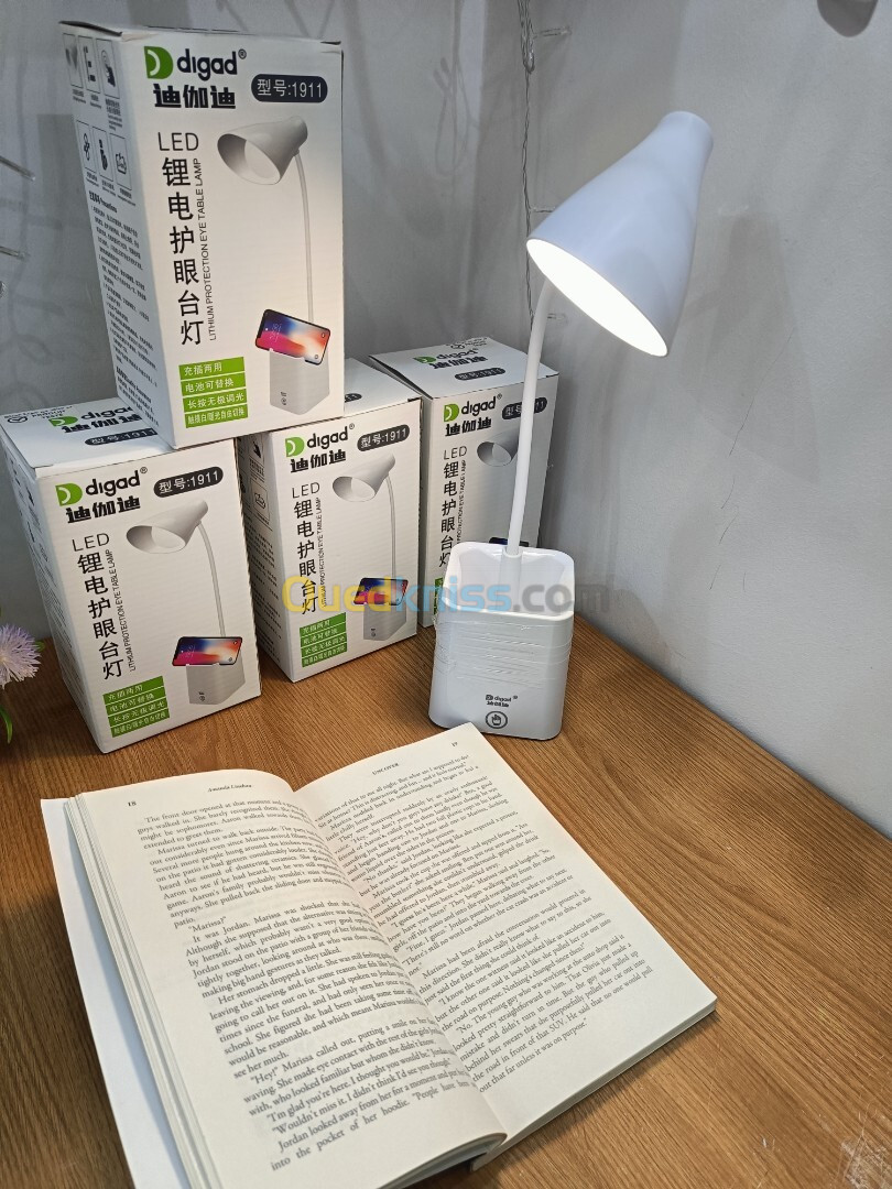 Lampe de bureau rechargeable avec support smartphone et porte stylos