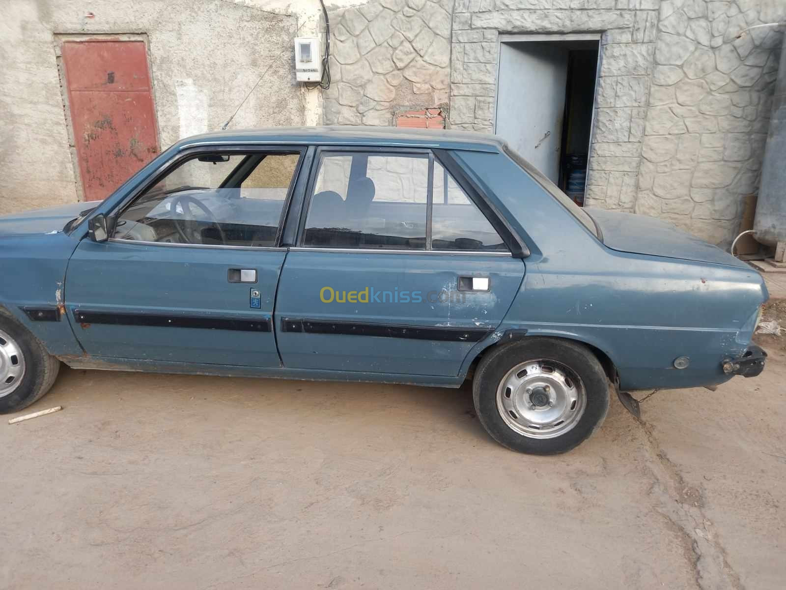 Peugeot 305 1983 305