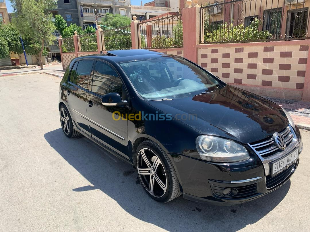 Volkswagen Golf 5 2007 R32