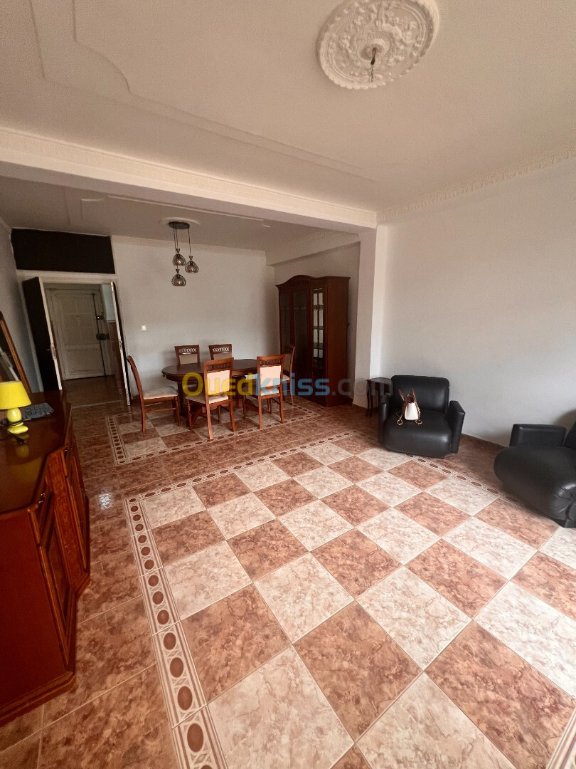 Location Appartement F3 Alger Hydra