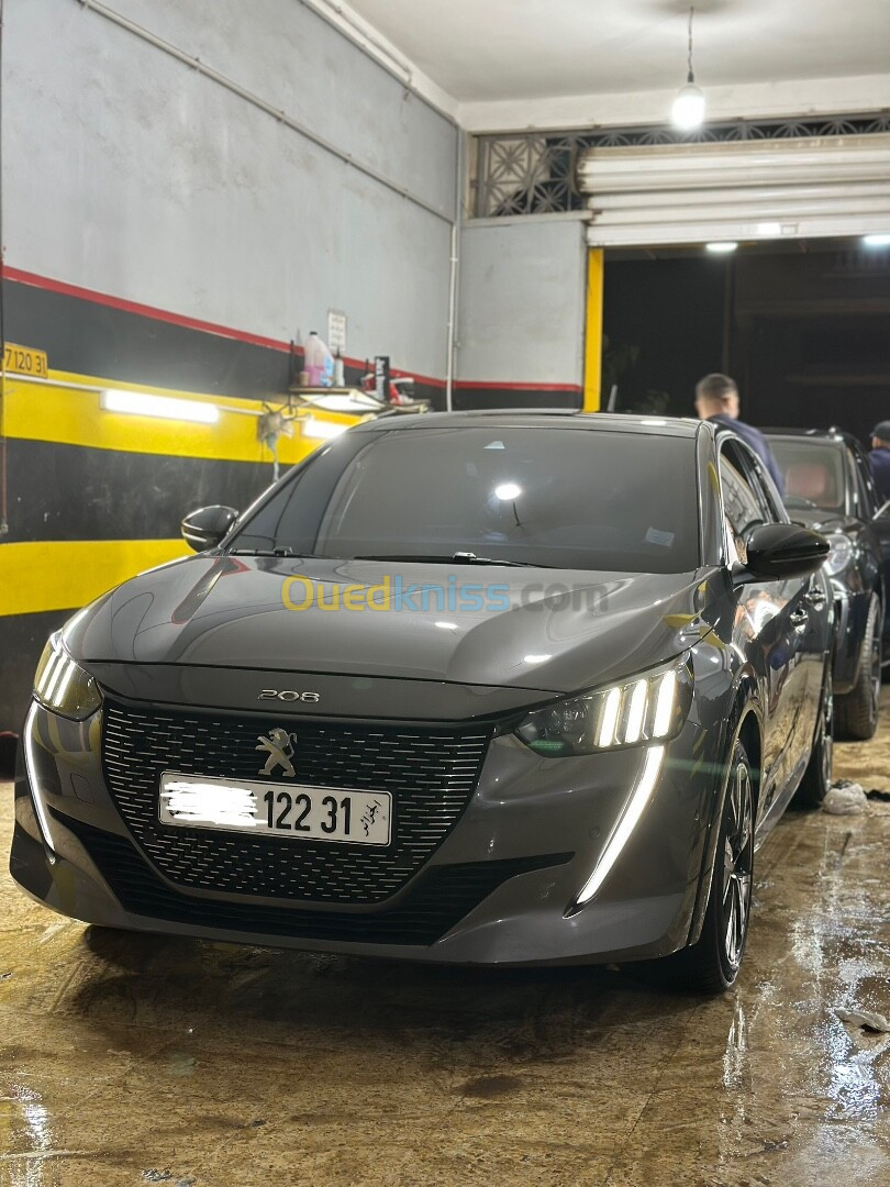 Peugeot 208 2022 GT Line