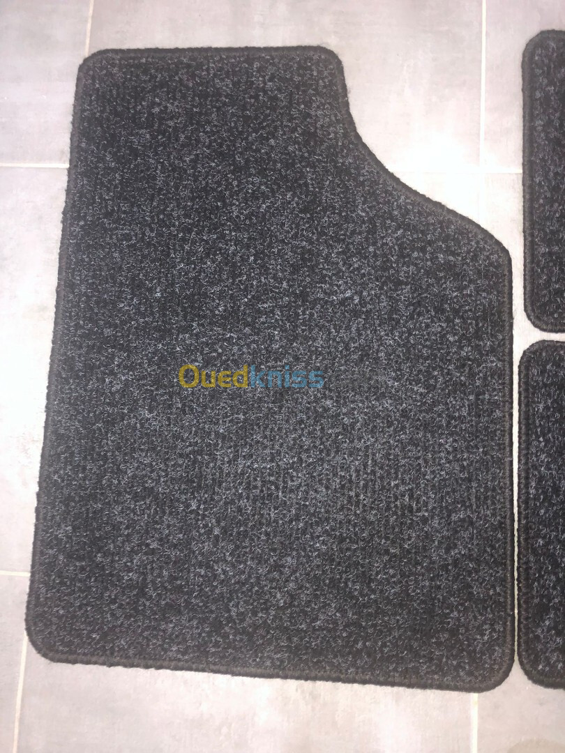 Tapis de voiture universels Prestige, 4 pièces