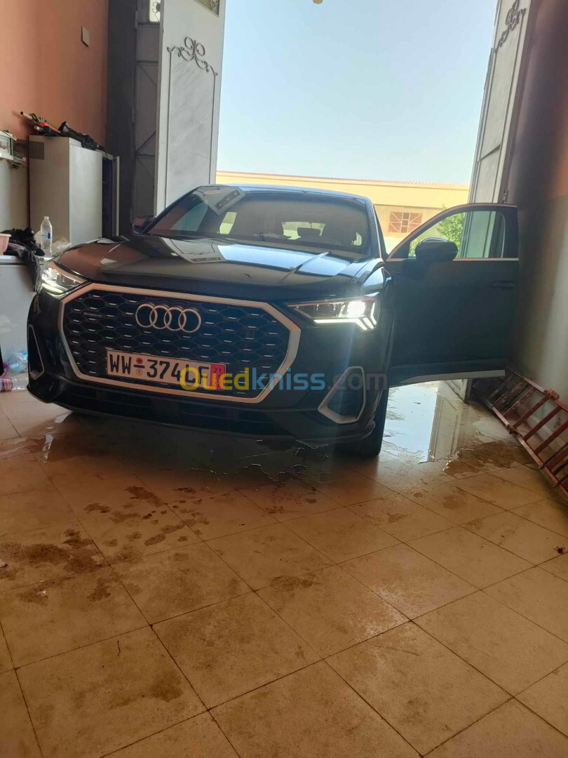 Audi Q3 2022 Q3