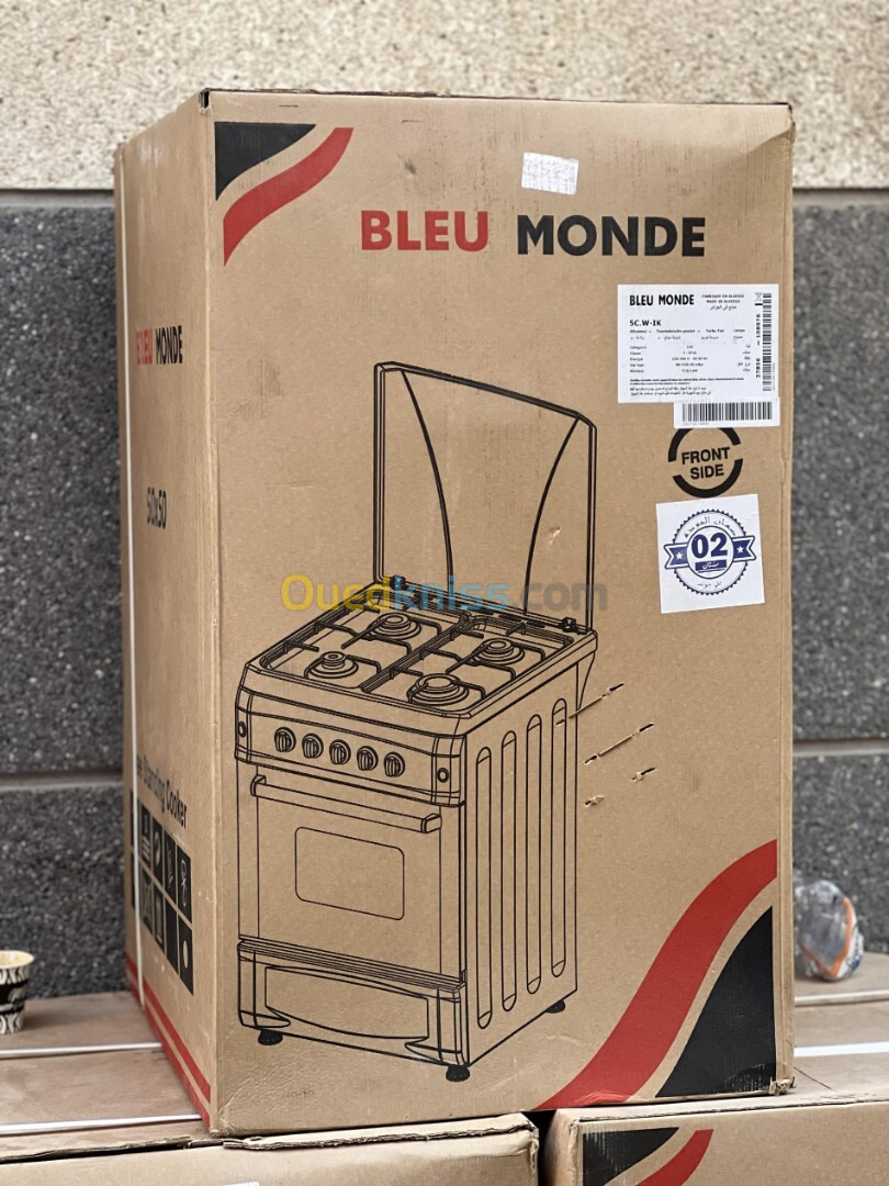 Cuisinier bleu monde