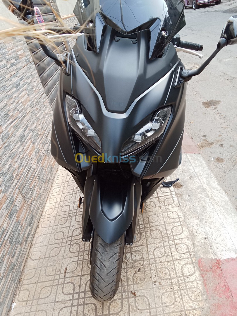 Yamaha Tmax 560 2022