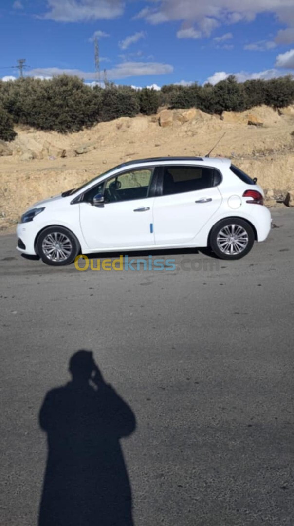 Peugeot 208 2018 Allure Facelift