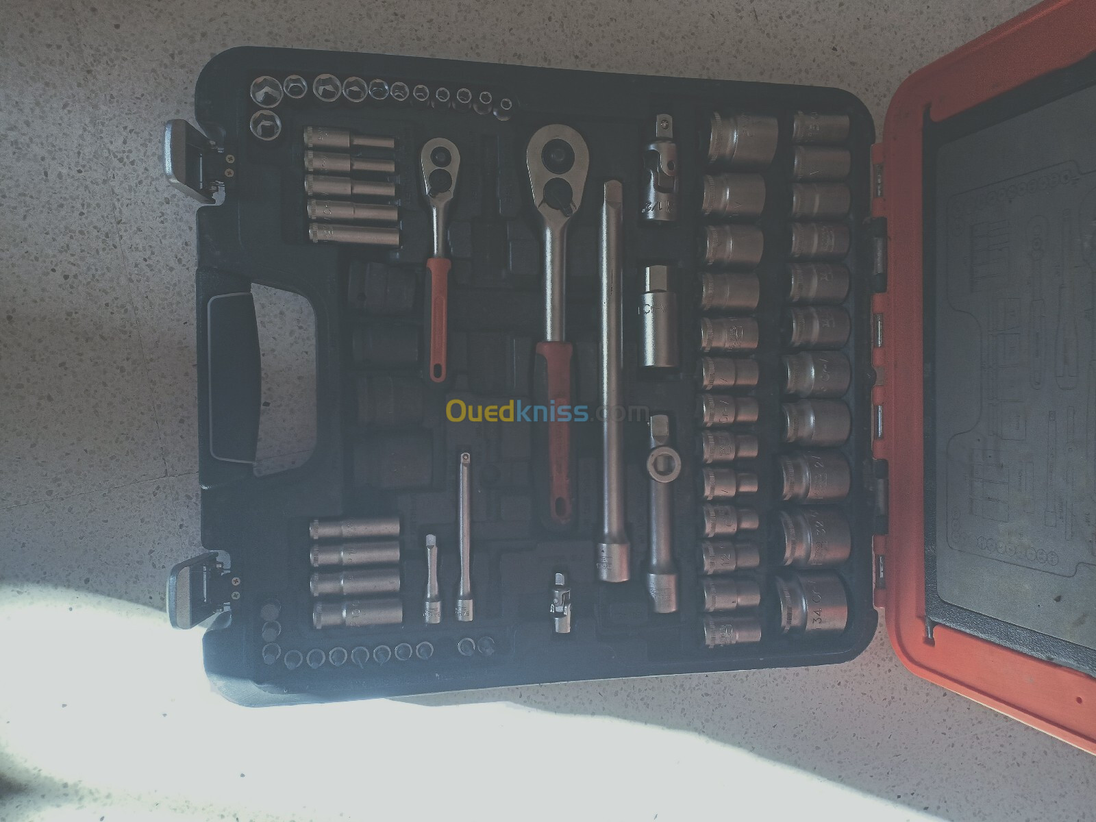 Caisse a outils 