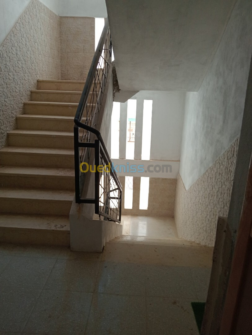 Vente Appartement F4 Annaba Barrahel