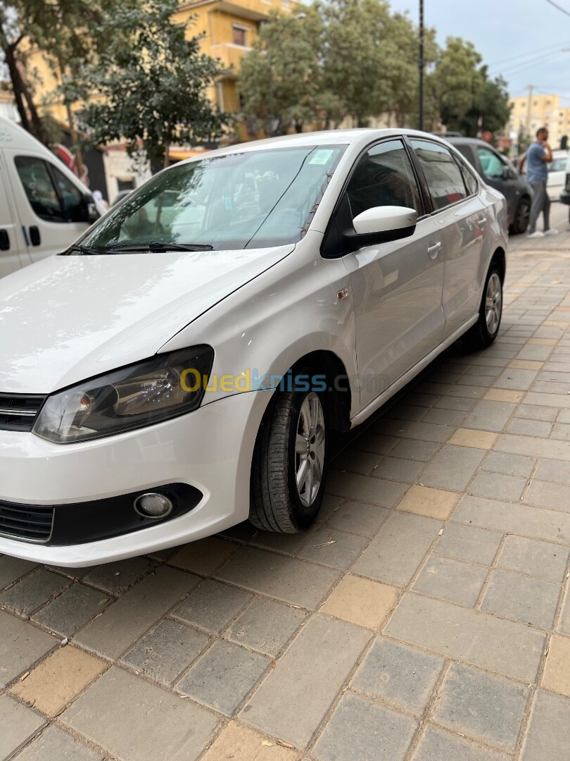 Volkswagen Polo 2015 Sendan