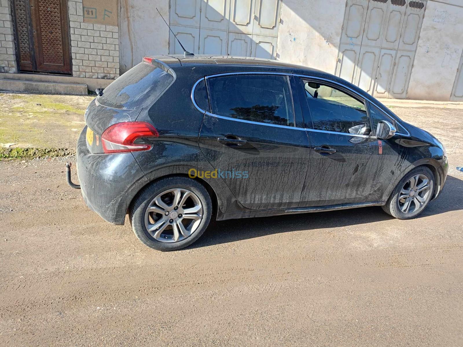 Peugeot 208 2015 208