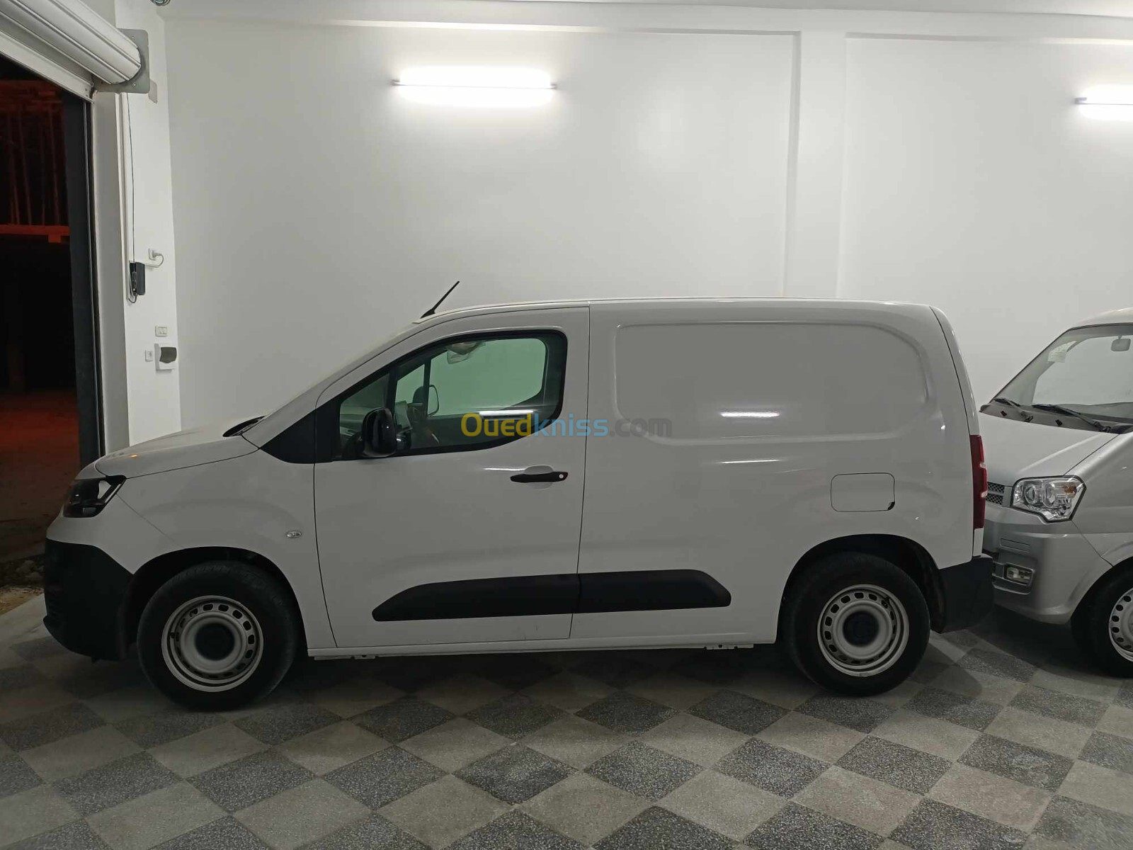 Fiat Doblo 2024 tola