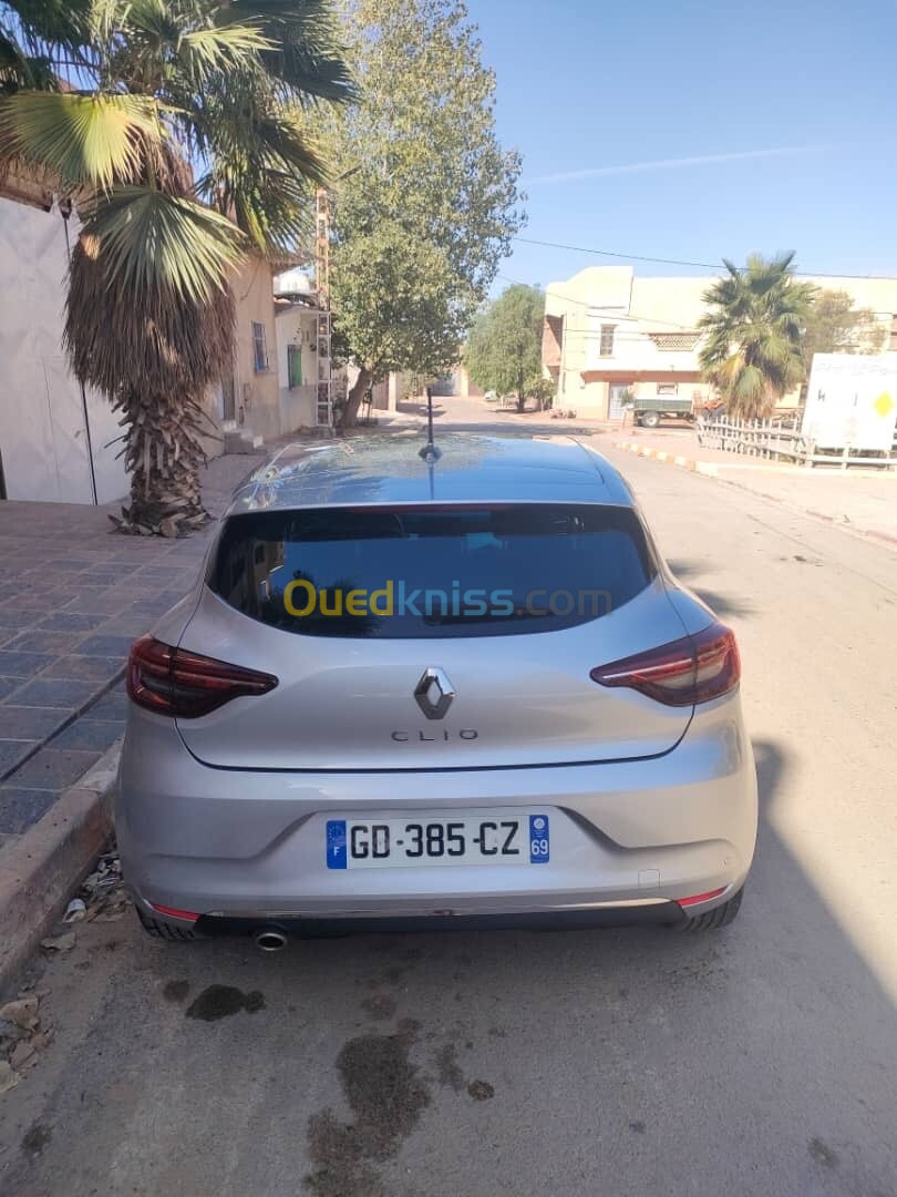 Renault CLIO V 2021 TCE 90 INTENS