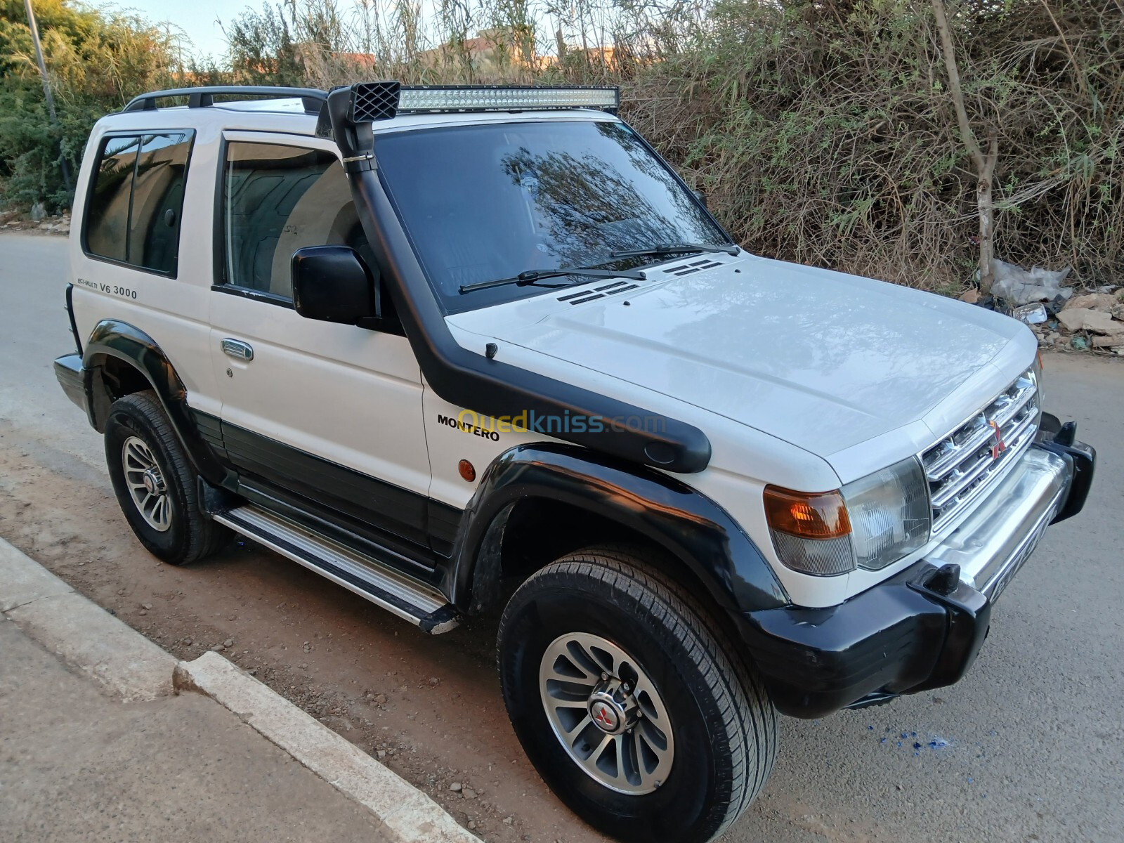 Mitsubishi Pajero 1993 3000L