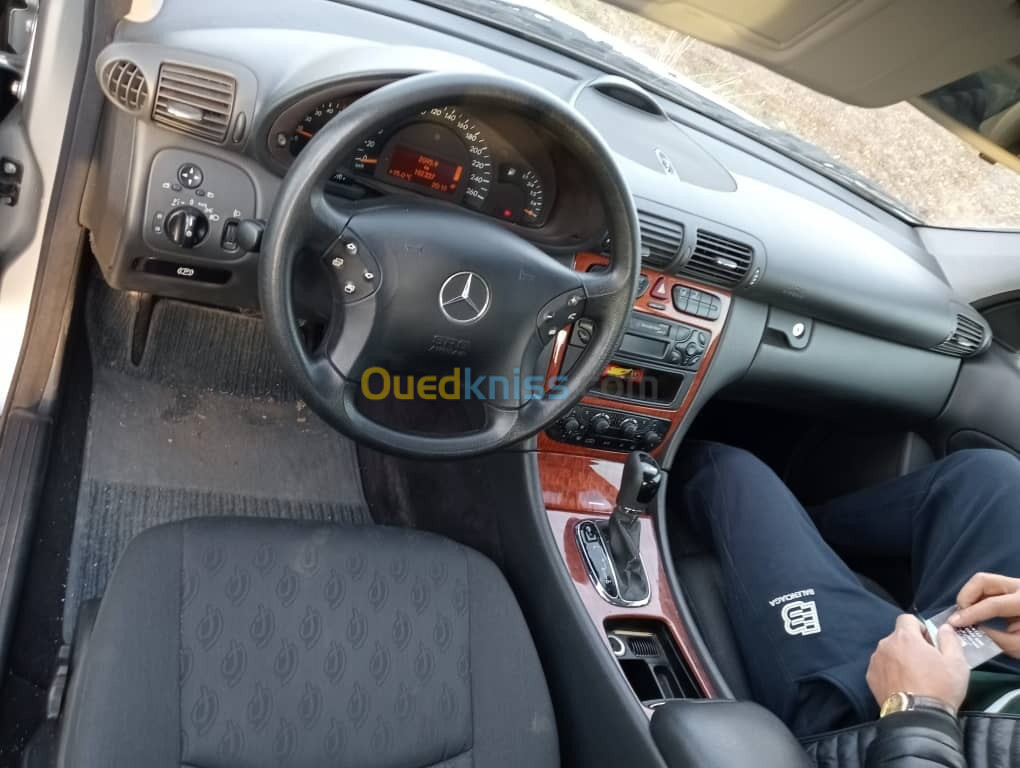 Mercedes Classe C 2001 220 Exclusive