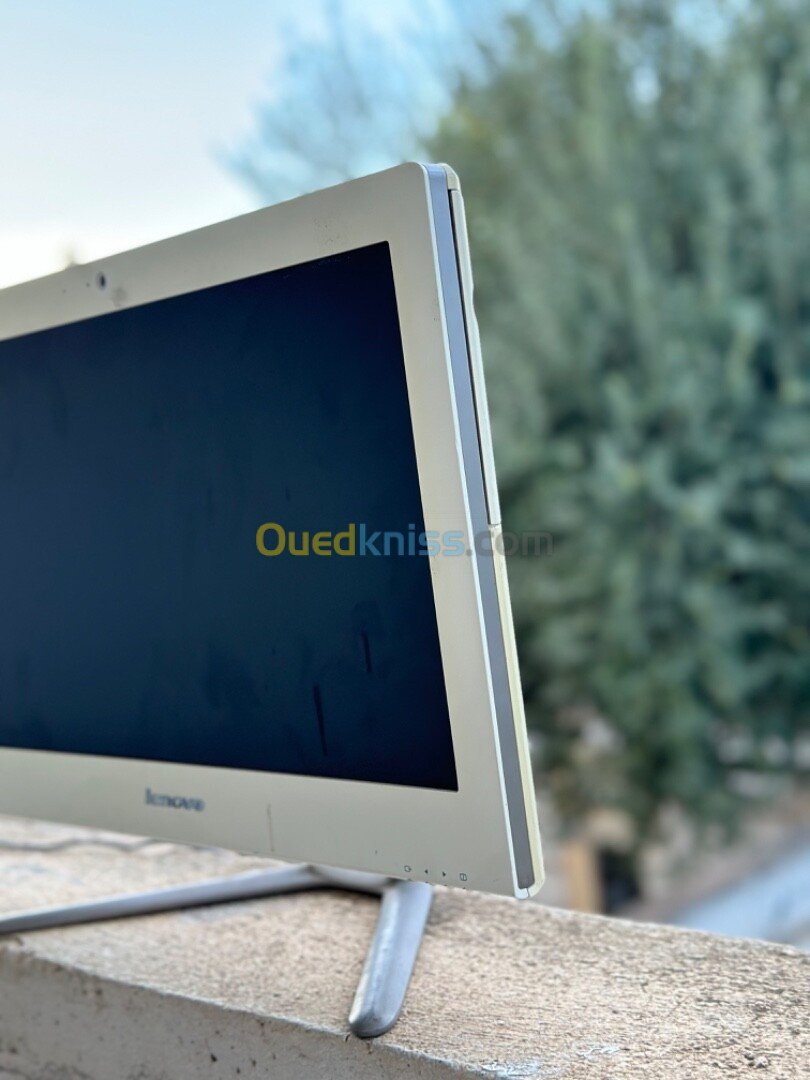 Ordinateur Lenovo all in one 