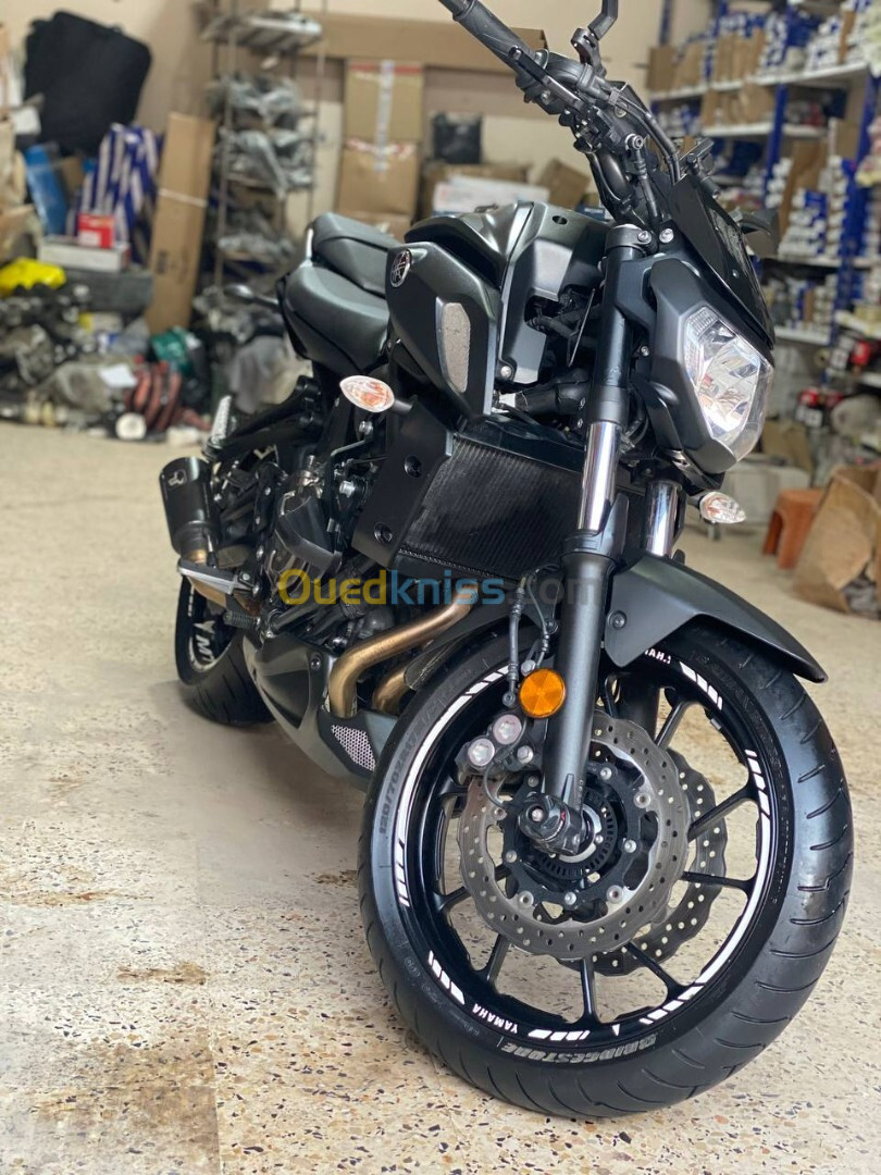 YAMAHA MT-07 2020