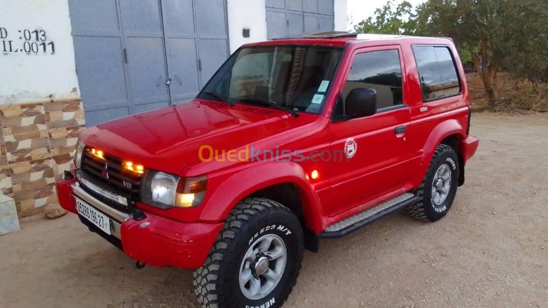 Mitsubishi Pajero Court 1996 