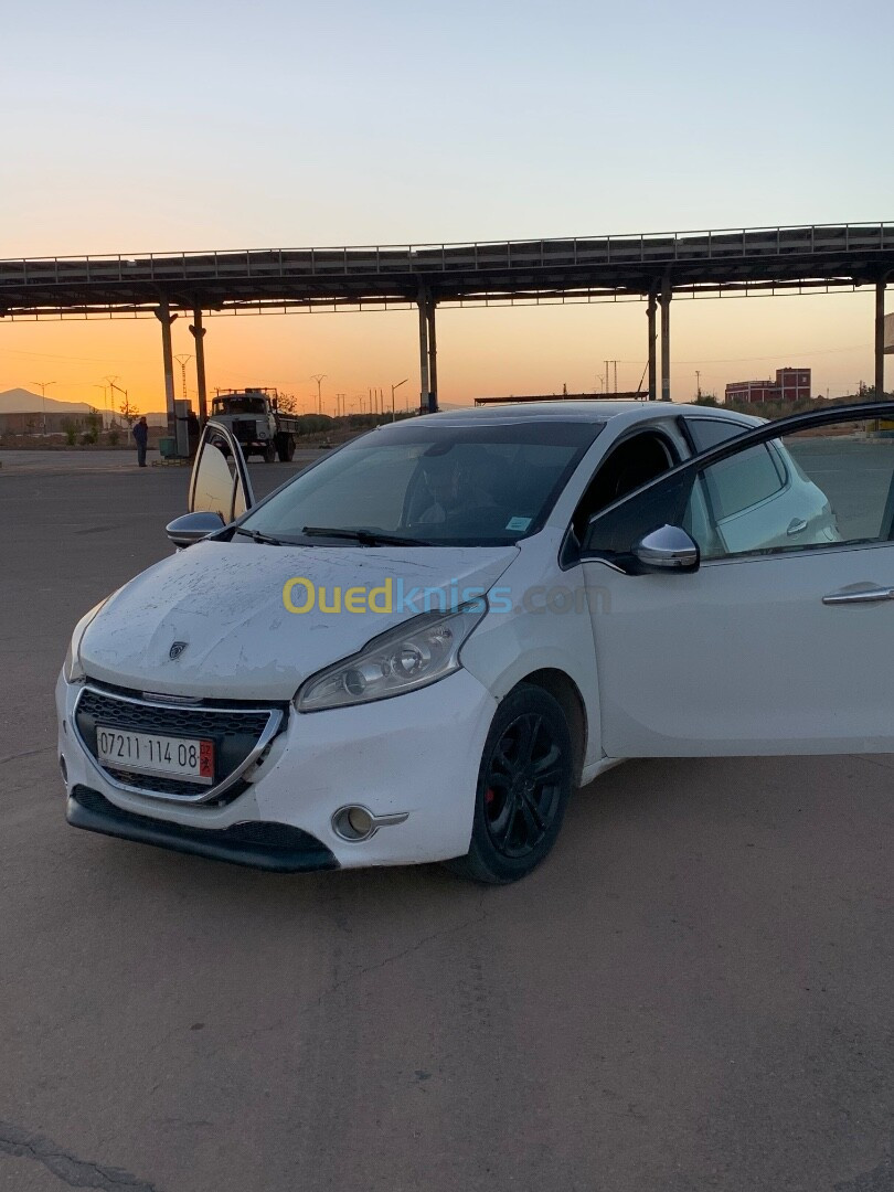 Peugeot 208 2014 Allure