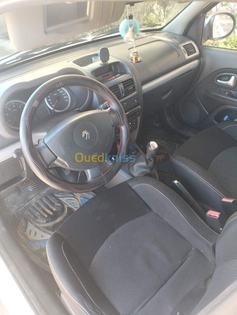 Renault Clio Campus 2014 Mangoli