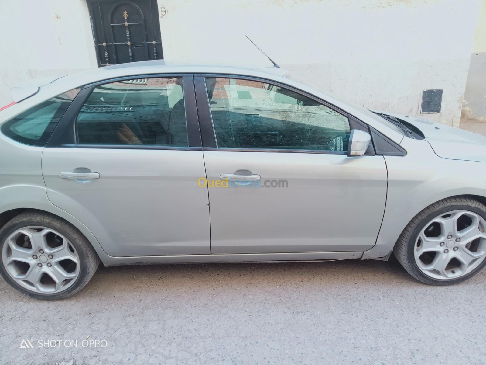 Ford Focus 5 portes 2009 titanuem