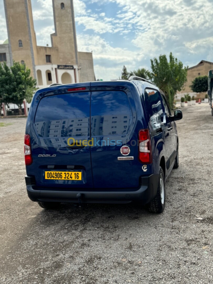 Fiat Doblo 2024 Italien