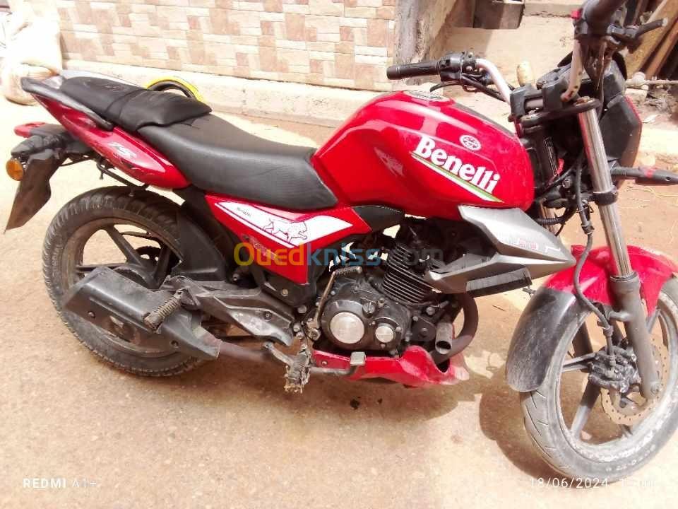 benelli tnt 15 benelli 2020