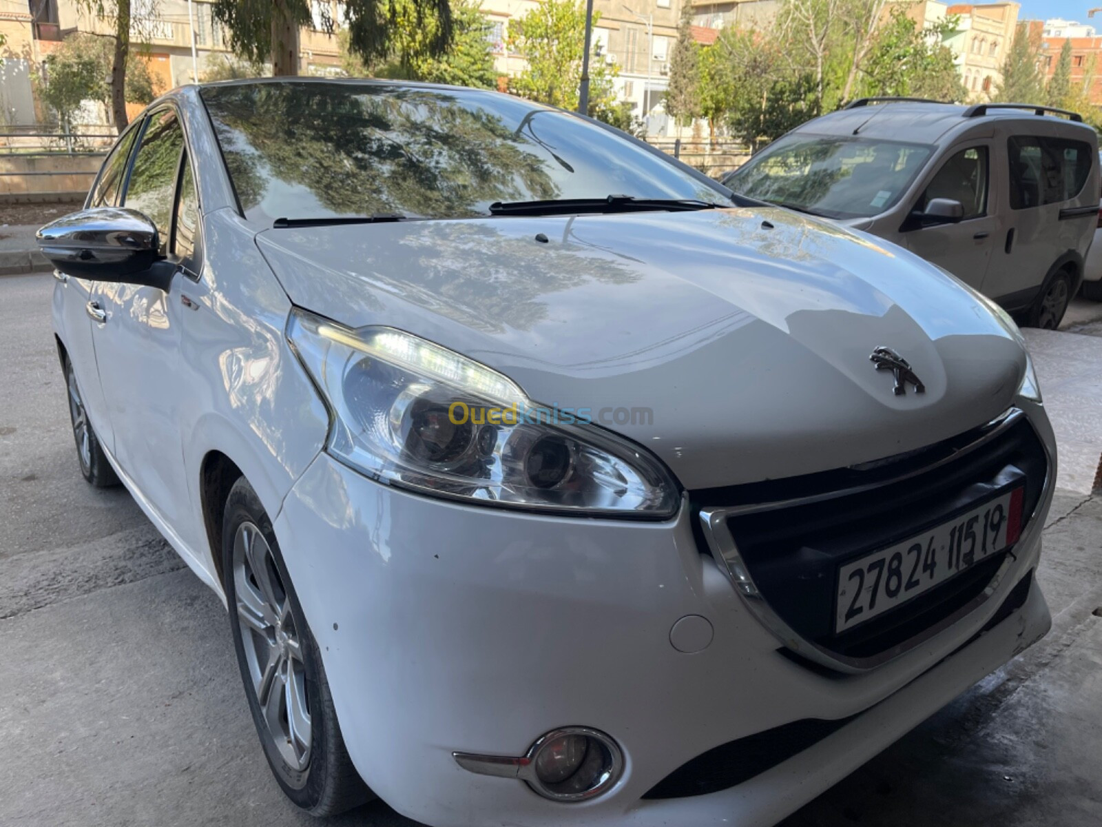 Peugeot 208 2015 Allure